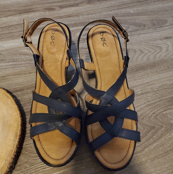 Born navy wedges size 10 - Picture 3 of 8